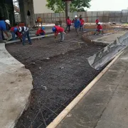 Servicio de Aplicación y Manejo de Concreto – Ideal para Proyectos Industriales