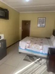 Salvador Guesthouse Vereeniging 0848103487