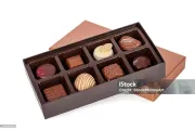URGEN PERSONAS ACTIVAS PARA EMPACAR CHOCOLATES PAGO SEMANAL.