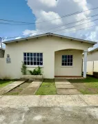 Se alquila cómoda casa en Penonomé en la barriada de Aguas Blancas