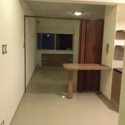 Departamento monoambiente en alquiler. Zona: Av Las Américas 1er anillo