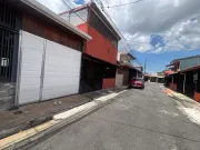 VENTA DE CASA EN CALLE BLANCOS 50 MILLONES