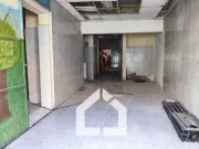 Amplia casa de 10 habitaciones, para todo tipo de negocio.