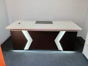 Conjunto de Muebles Escritorio y Credenza