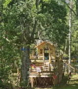 Parcela en Caburgua Pucón con casa y 3 cabañas, piscina, 5.030 m²