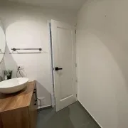 instalación Profesional de Papel Tapiz, Paneles PVC y Planchas Decorativas