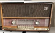 Radio antiguo vintage años 50 -60