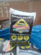 ¡Dile Adiós a los Baches en Minutos con Asfalto en Frío!